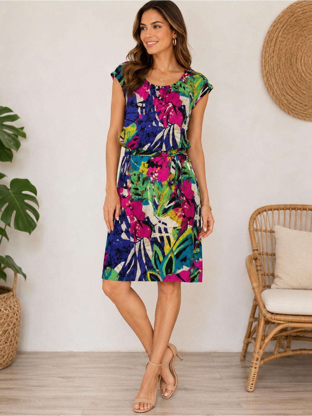 Signature by Robbie Bee Colorful Abstract Print Dress Size 6P Petite Belted